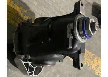 寶馬3系 GT后差速器 節(jié)氣門 氧傳感器 水箱 冷疑器