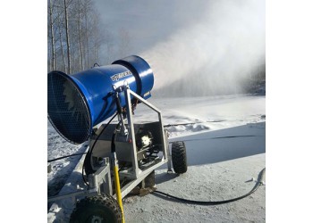 造雪機構(gòu)成部件來維持2萬平滑雪場的正常營業(yè)