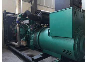 出售三百千瓦二手柴油發(fā)電機組供應(yīng)