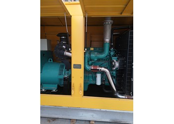 四百千瓦二手原裝機器柴油發(fā)電機組低價轉(zhuǎn)售 出