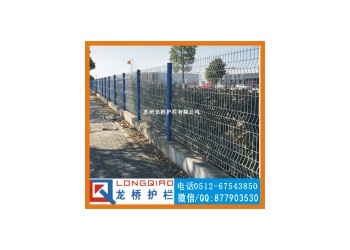 濟寧企業(yè)外墻護欄網(wǎng) 濟寧企業(yè)外墻圍欄網(wǎng) 鍍鋅噴塑桃型柱