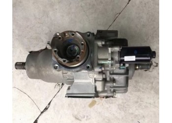 自由光尾牙 油底殼 三元催化 發(fā)電機 空調(diào)泵 水箱