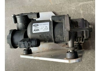 路虎攬勝運動版減震打氣泵 冷暖轉(zhuǎn)換電機 冷凝器