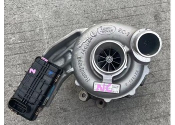 路虎新款3.0T柴油增壓器 油底殼 節(jié)氣門