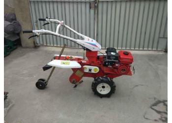 開溝培土機的視頻 旋耕機加邊犁好使嗎 小型開溝培土機